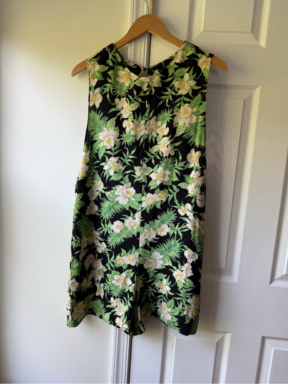 Reformation multicoloured floral  romper. One size.
